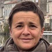 Aide et soutien à des élèves d'école primaire et collège en français, anglais et histoire